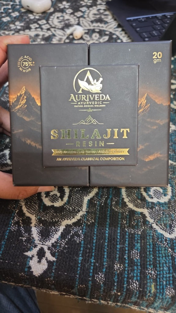 Auriveda box held
